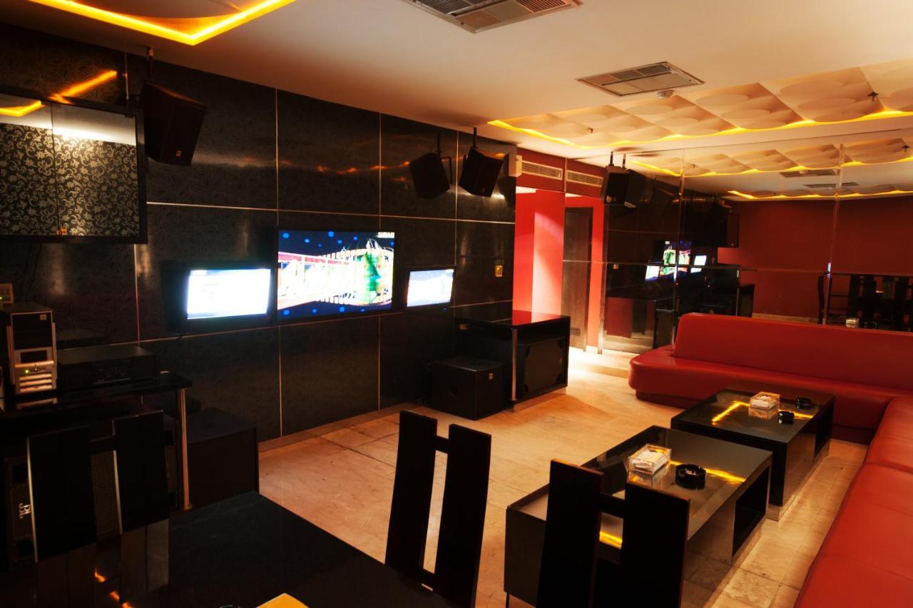 Grand Asia Hotel Джакарта Экстерьер фото