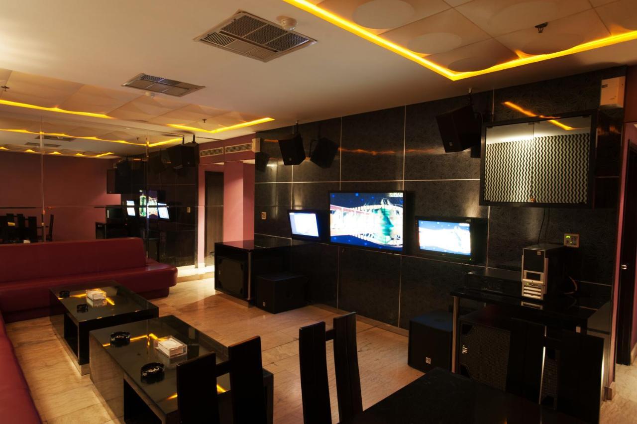Grand Asia Hotel Джакарта Экстерьер фото