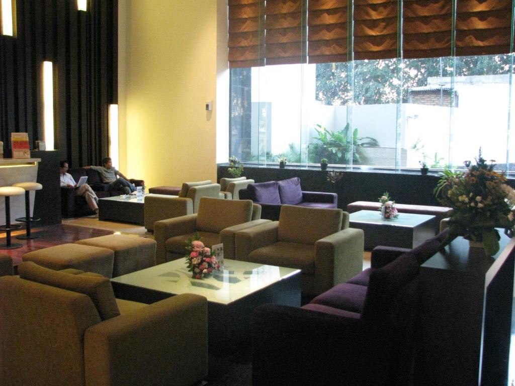 Grand Asia Hotel Джакарта Экстерьер фото